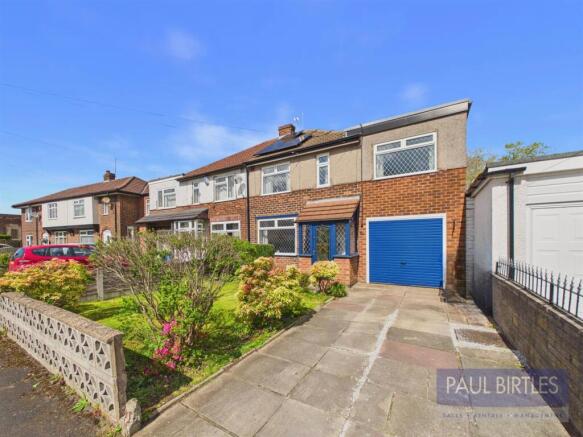 3 bed property, in Tintern Avenue, £375,000