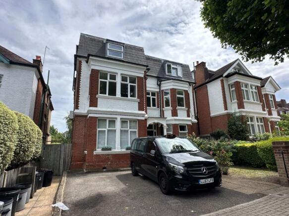 1 bed property, in Flat 3, £380,000