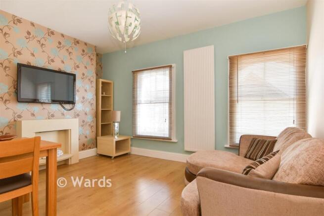 2 bed property, in The Terrace, £270,000