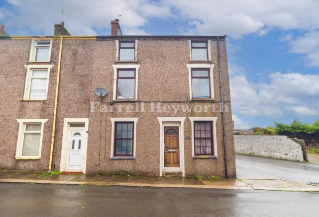 4 bed property, in Johnson Street, £140,000
