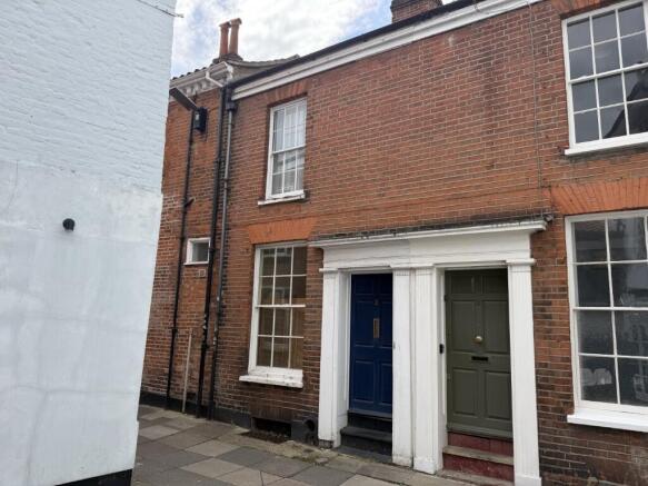 1 bed property, in 2 Rigbys Court, £150,000
