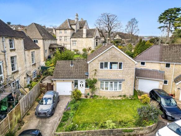 3 bed property, in Springhill, £525,000