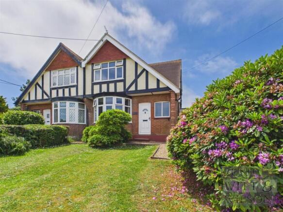 3 bed property, in Shepherds Way, £450,000