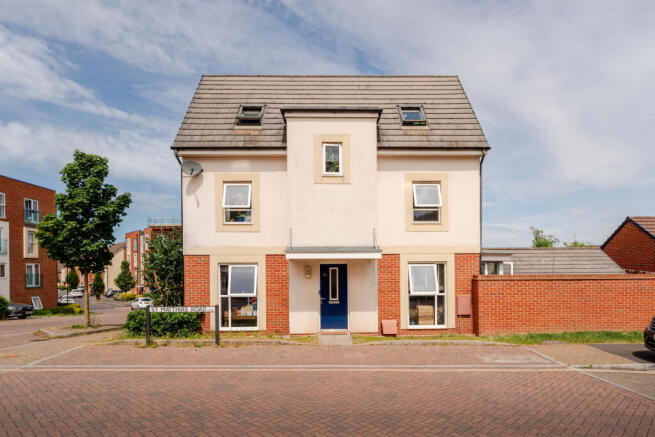 4 bed property, in BRISTOL BS16, £475,000