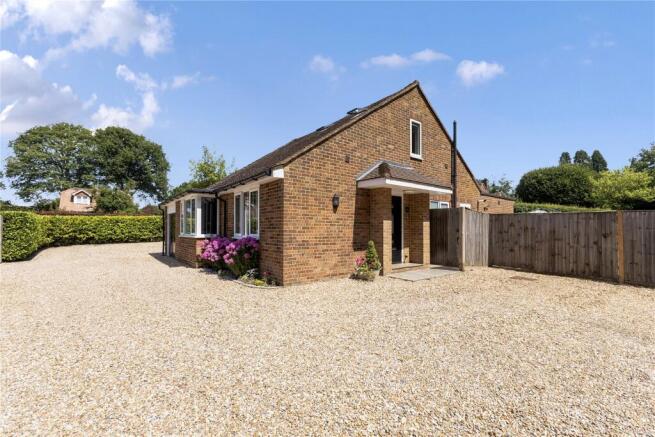 3 bed property, in Grayshott, £779,500