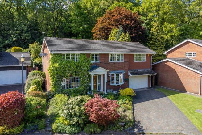 4 bed property, in Ruskin Way, £915,000
