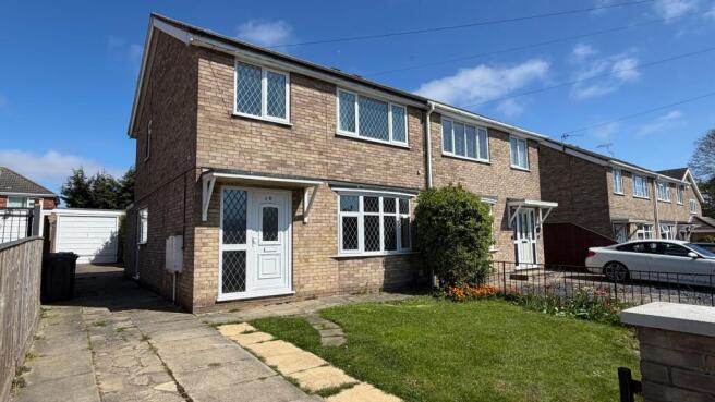 3 bed property, in Gedney Close, £179,000