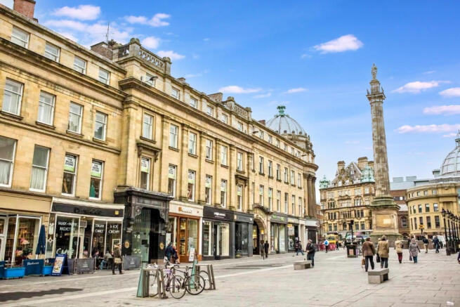 1 bed property, in Grey Street, £120,000