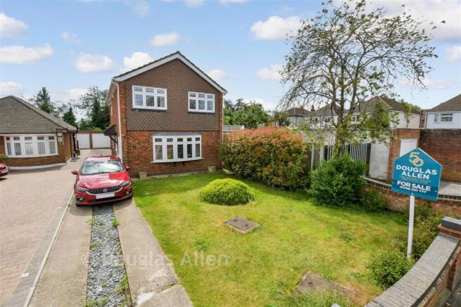 3 bed property, in Oreston Road, £590,000