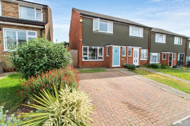 2 bed property, in Columbine Road, £419,950