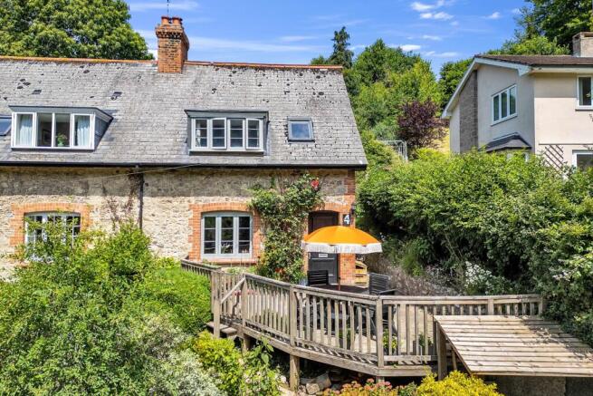 3 bed property, in Hillside, £375,000