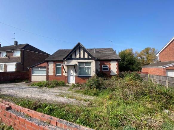 Land, in Blackpool Old Road, £195,000