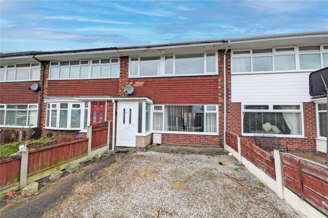 3 bed property, in Rectory Close, £200,000