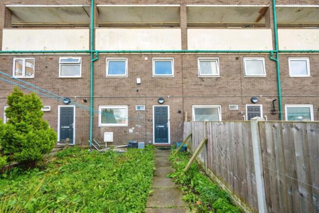 3 bed property, in Finstall Close, £175,000