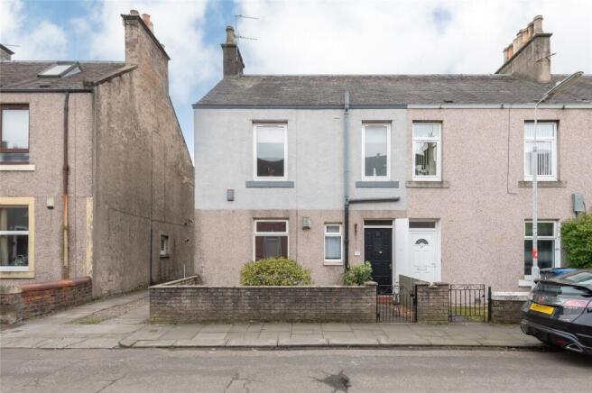2 bed property, in Gladstone Street, £67,500