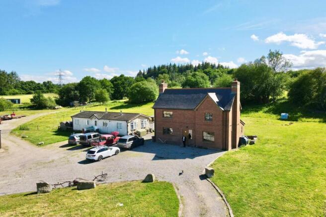 5 bed property, in Crendell, £1,000,000
