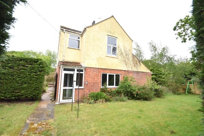 3 bed property, in Hempstead Road, £350,000