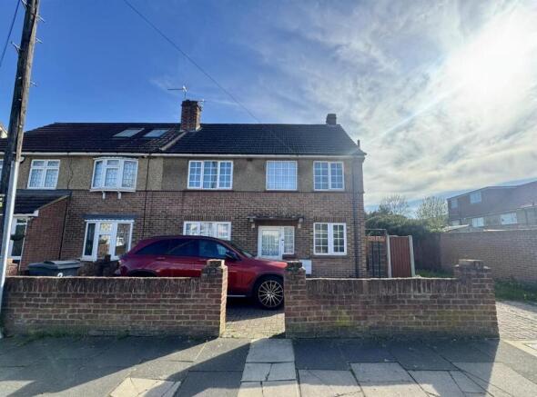 3 bed property, in Dudley Road, £499,950