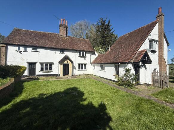 5 bed property, in Grape Cottage Spratts Lane, £1,400,000