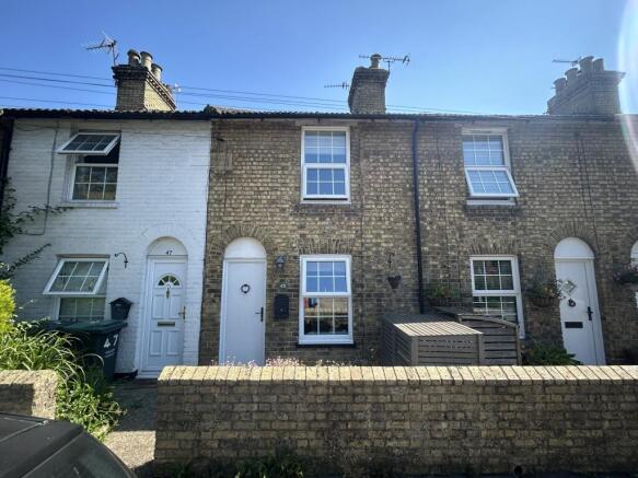 2 bed property, in Rochester Road, £310,000