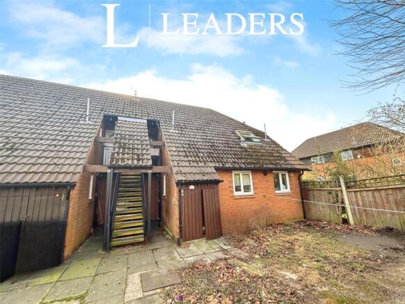 1 bed property, in Cavendish Close, £77,250