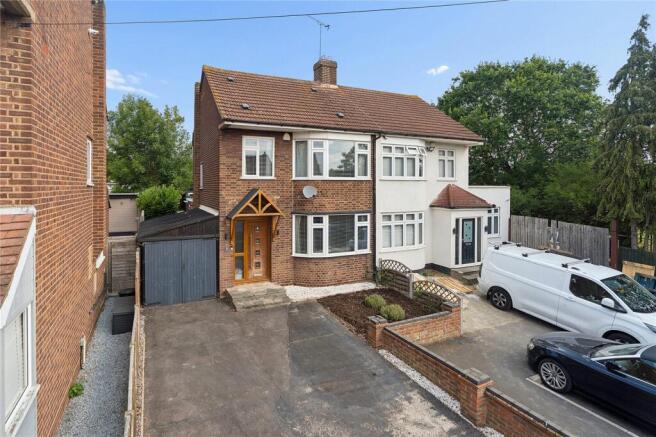 3 bed property, in Craven Gardens, £500,000