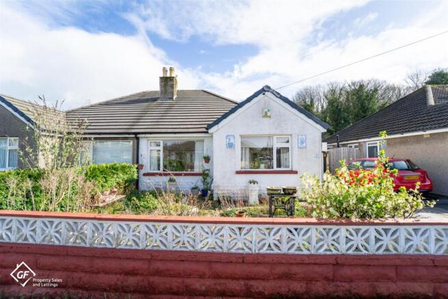 2 bed property, in Fulwood Drive, £199,950