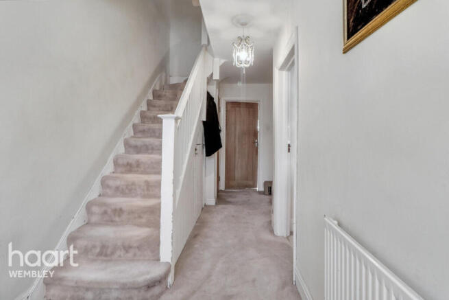 4 bed property, in Neasden, £600,000