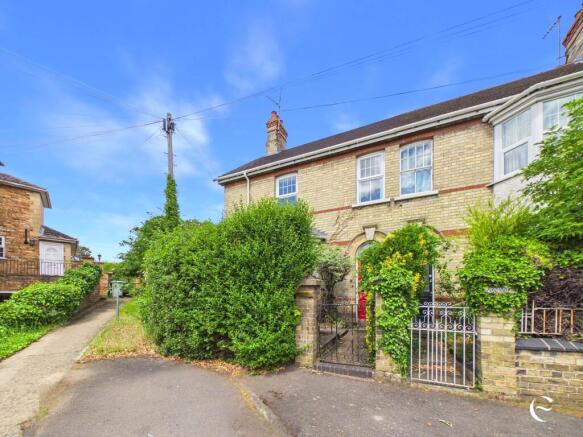 3 bed property, in West Street, £300,000