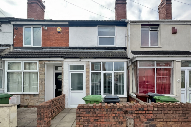 3 bed property, in Fraser Street, £165,000