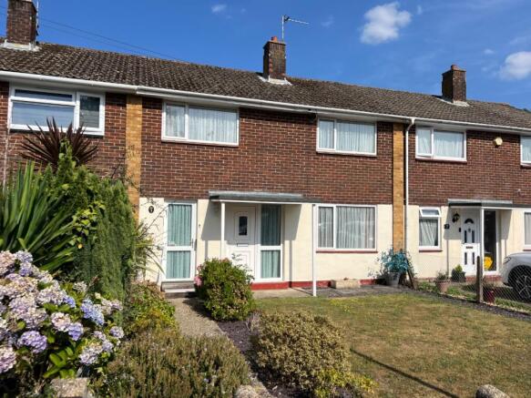 3 bed property, in Hythe, £250,000