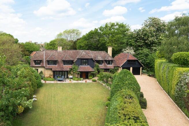5 bed property, in Crofts End, £1,625,000