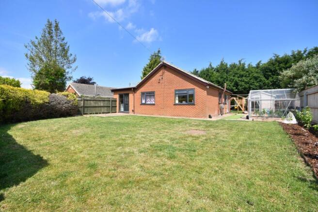 3 bed property, in Railway Lane North, £280,000