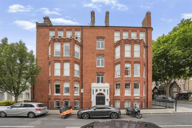 2 bed property, in Ranelagh Mansions, £750,000