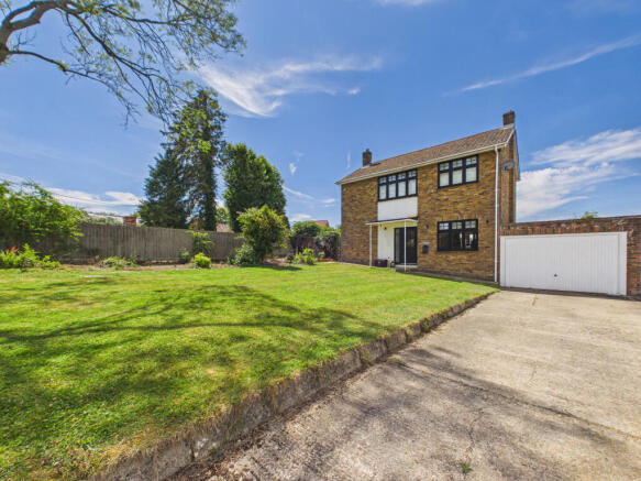 3 bed property, in Rockfield, £735,000