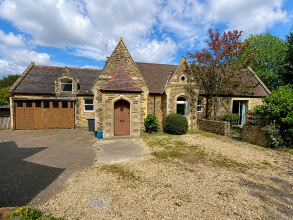3 bed property, in Place Road, £550,000