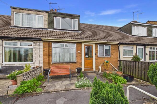 2 bed property, in Glenthorpe Crescent, £145,000
