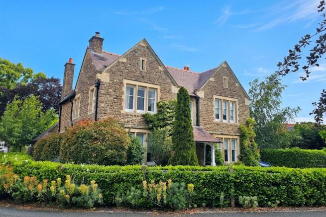 5 bed property, in Belwether House, £1,050,000