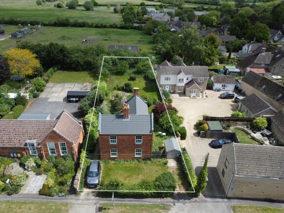 3 bed property, in King Street, £330,000