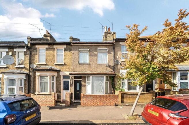 2 bed property, in Pitchford Street, £310,000