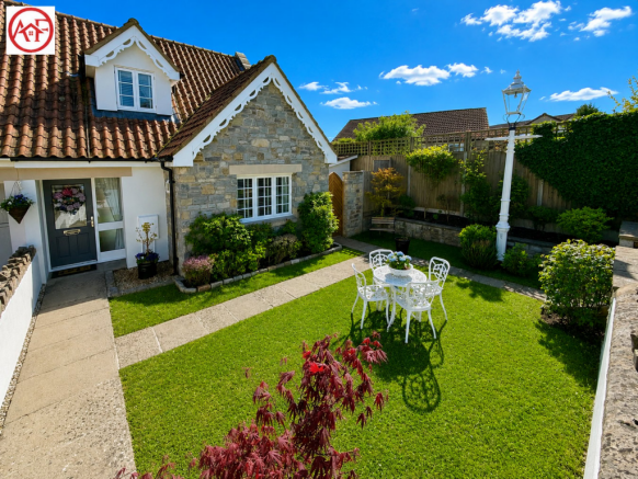 2 bed property, in Ash Tree Farm Court, £375,000