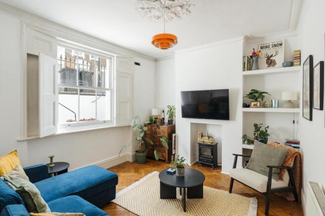 1 bed property, in Fremont Street, £575,000