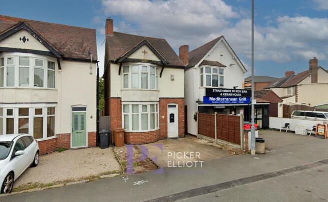2 bed property, in Strathmore Road, £150,000