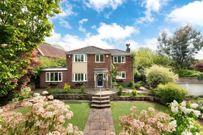 4 bed property, in Taylor Hill, £750,000