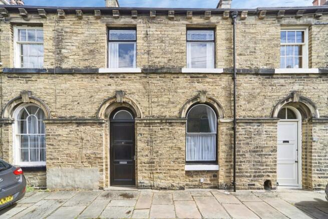3 bed property, in Constance Street, £250,000
