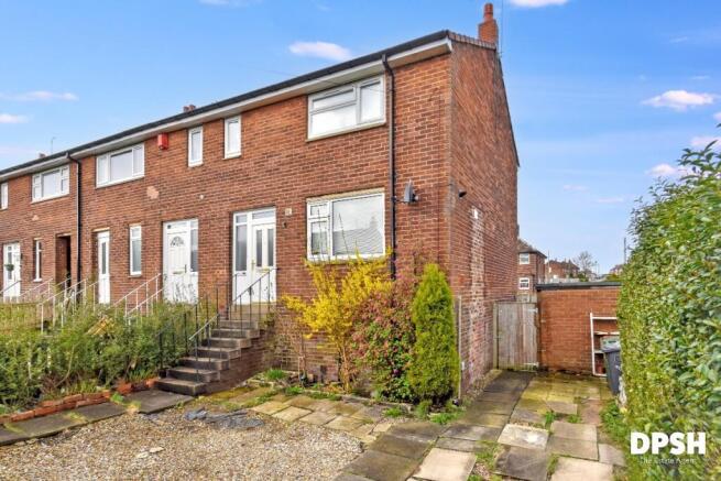 3 bed property, in Church Avenue, £230,000