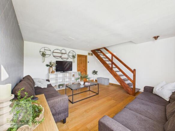 2 bed property, in The Spires, £260,000