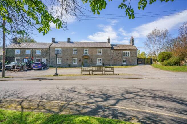 5 bed property, in Church Bank, £895,000