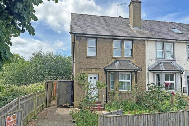 3 bed property, in Brambletye Park Road, £500,000