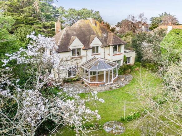 5 bed property, in Northview Road, £1,050,000